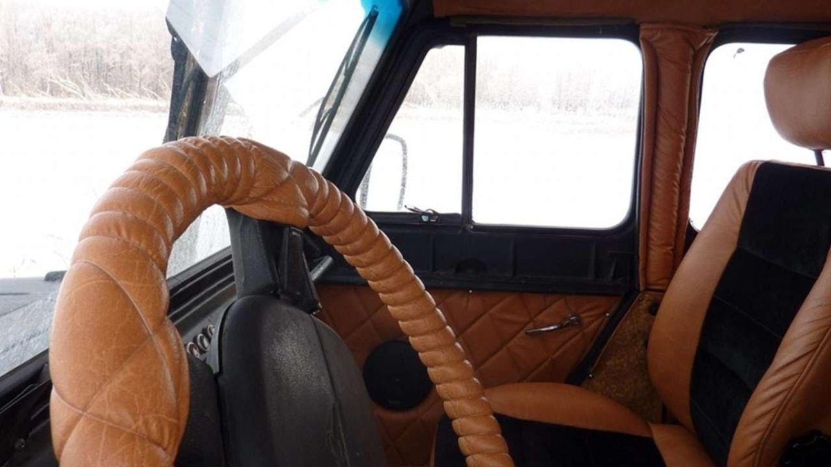 Кожаный салон УАЗ 469