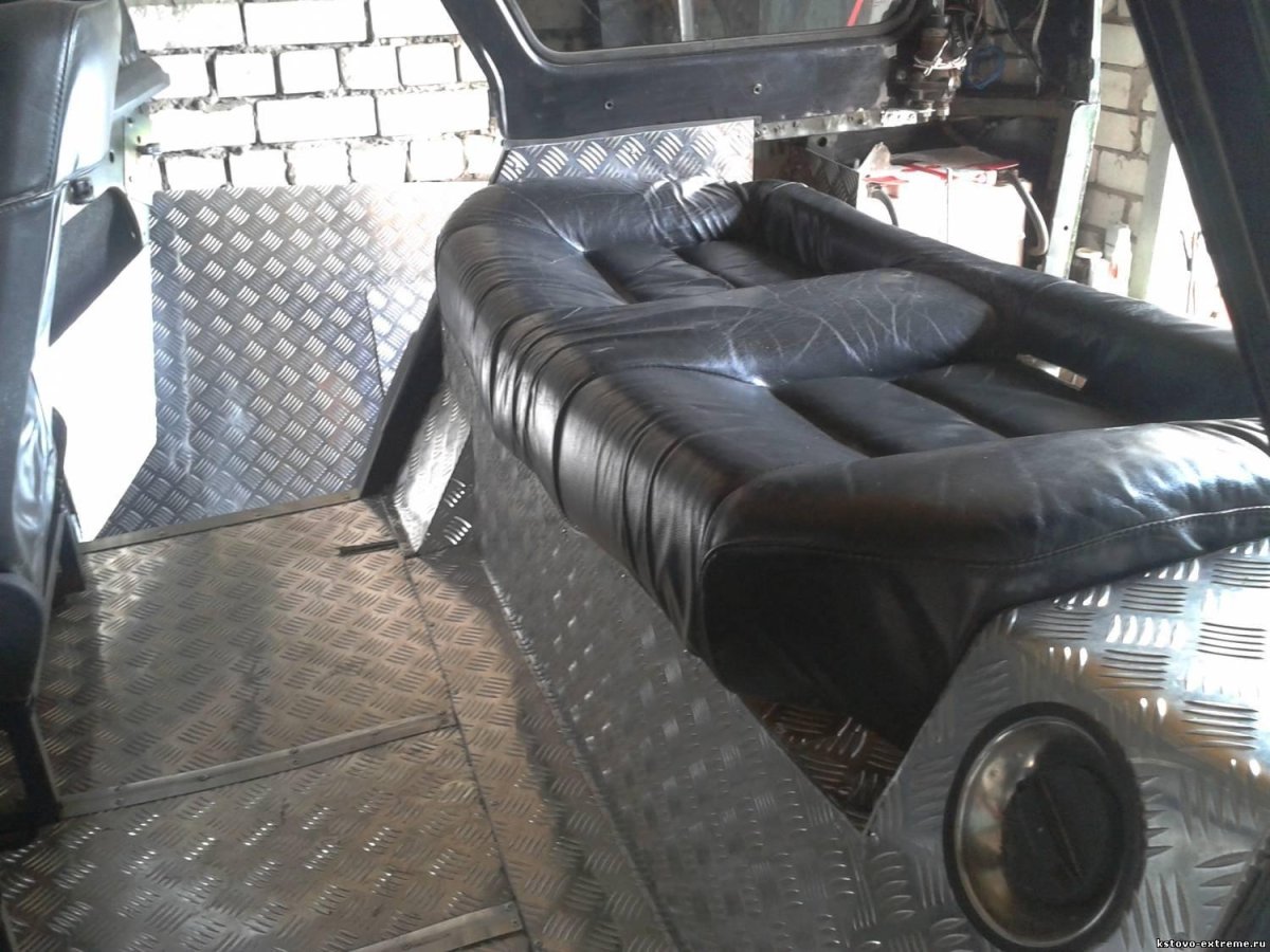Кожаный салон УАЗ 469