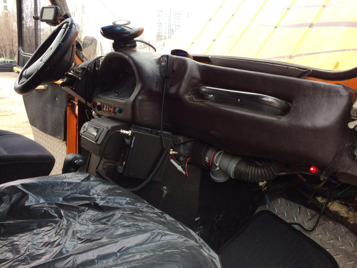 УАЗ 469 Хантер салон