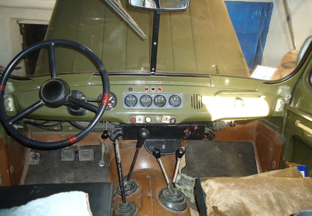 УАЗ 469 военный салон