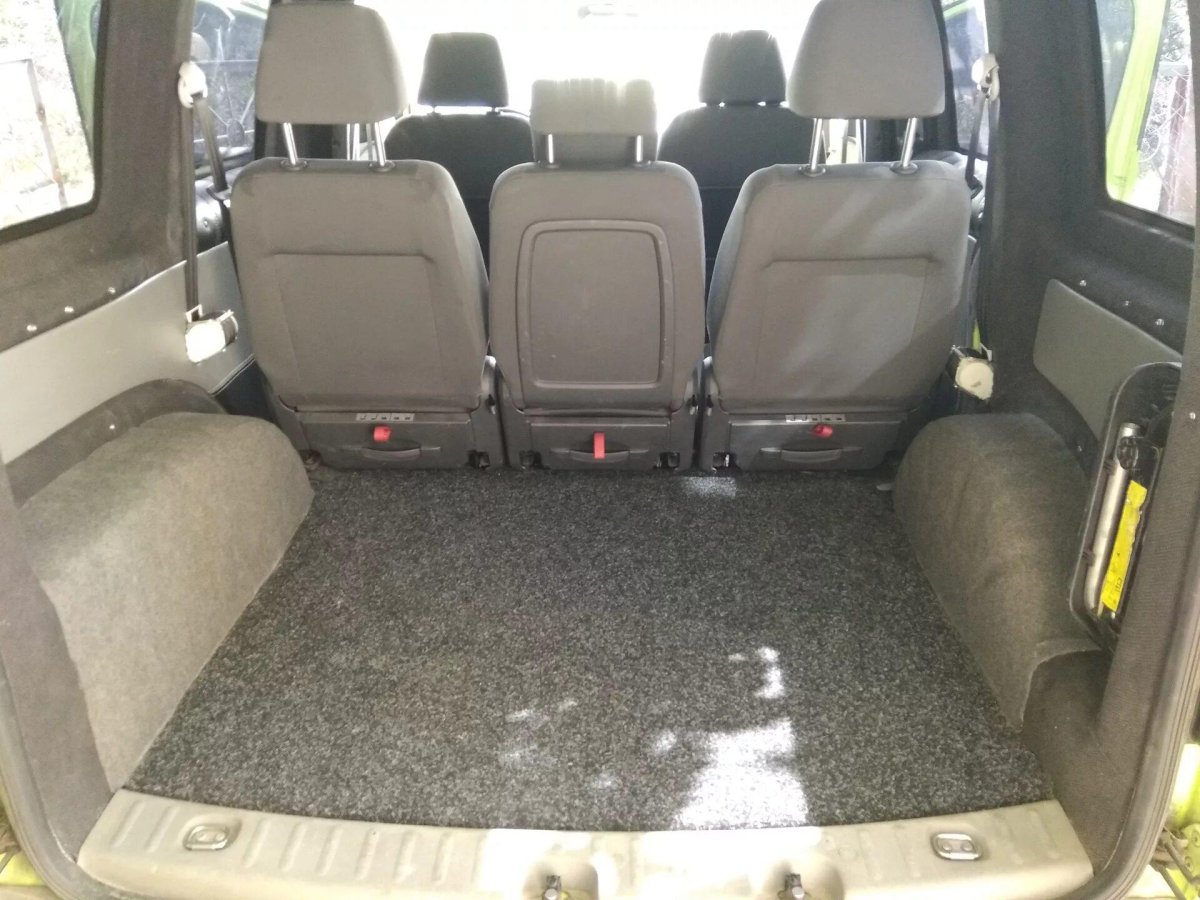 Фольксваген Кадди багажник