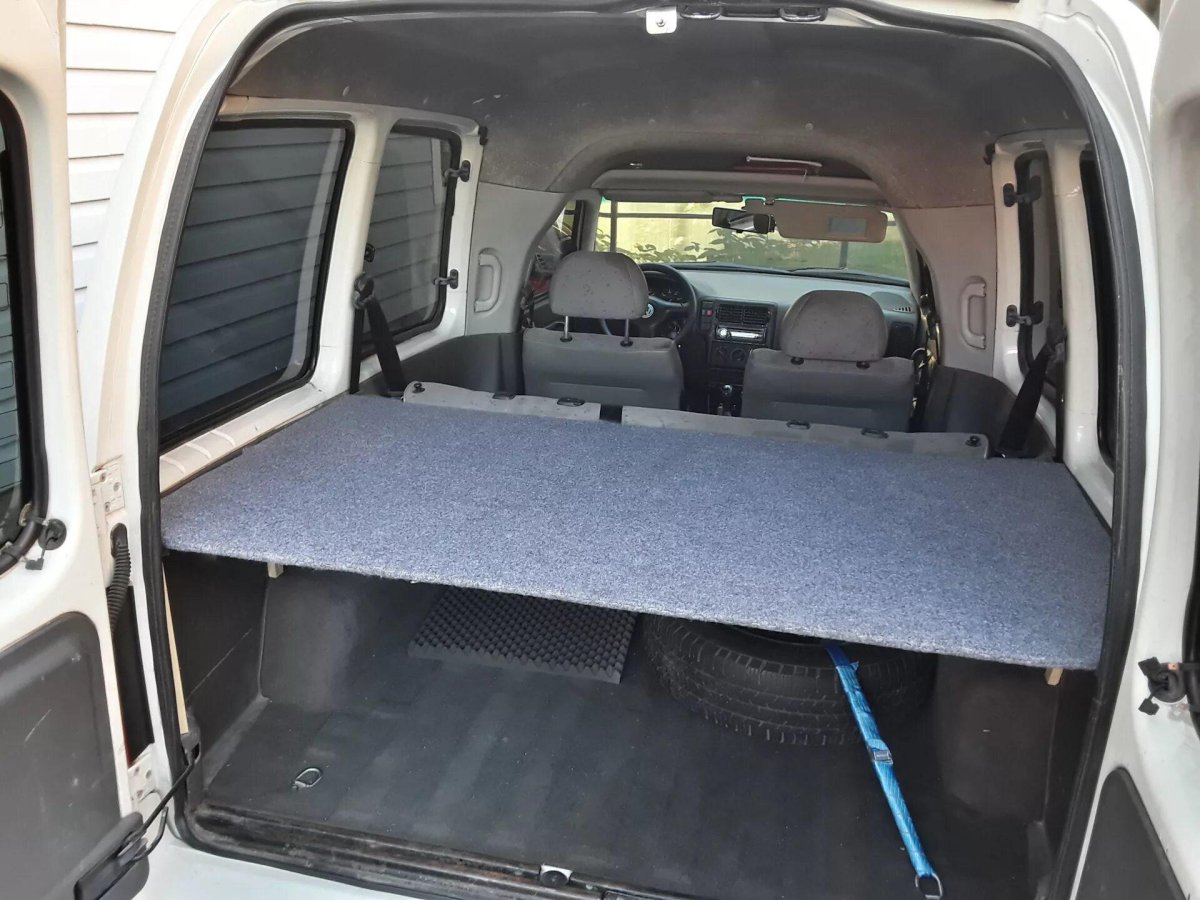 VW Caddy Maxi 4 багажник