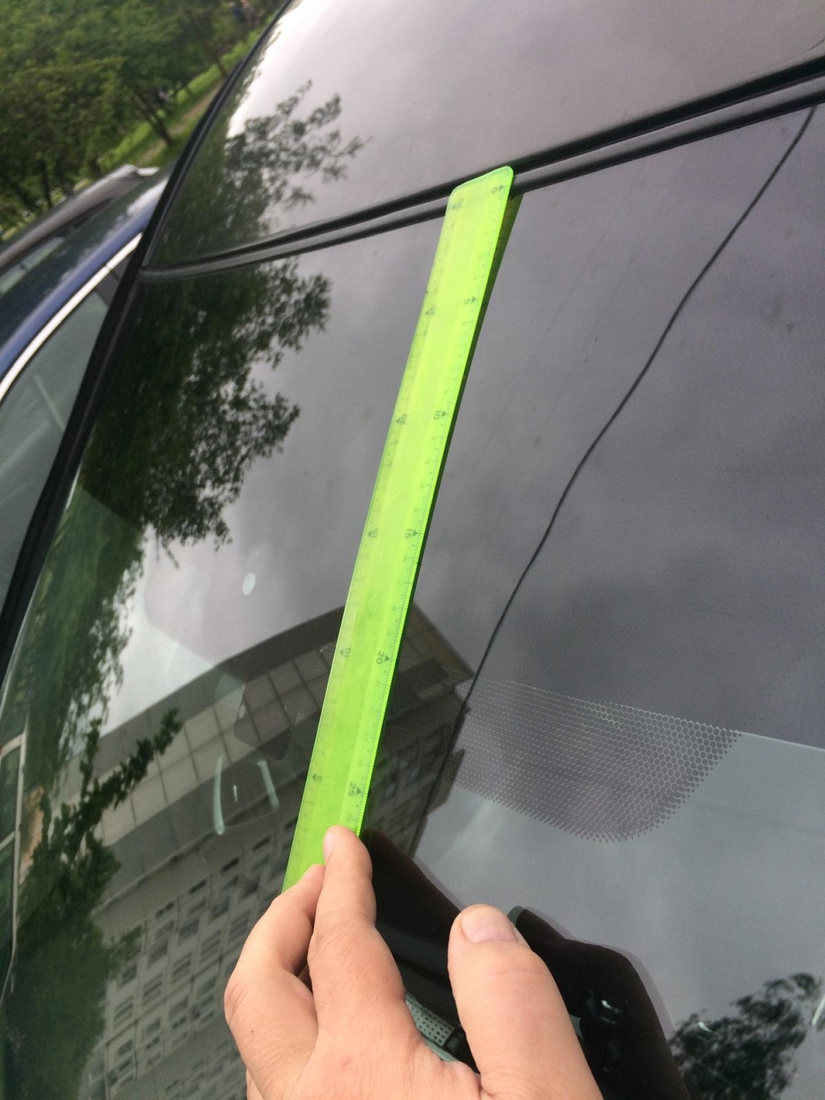 Полоса тонировки на лобовом стекле КАМАЗ