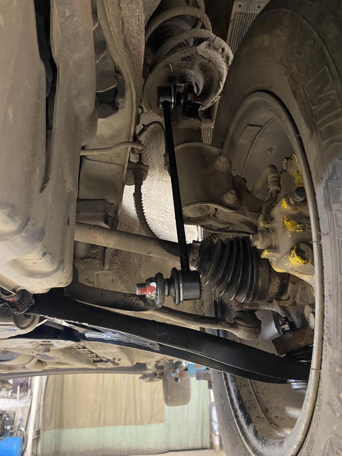 Стук в передней подвеске Киа Рио 3