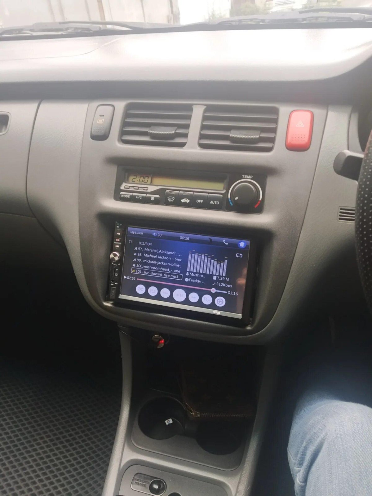 Honda HR-V магнитола 2 din
