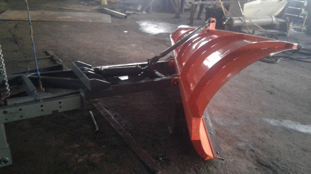 Отвал Клин на МТЗ 82