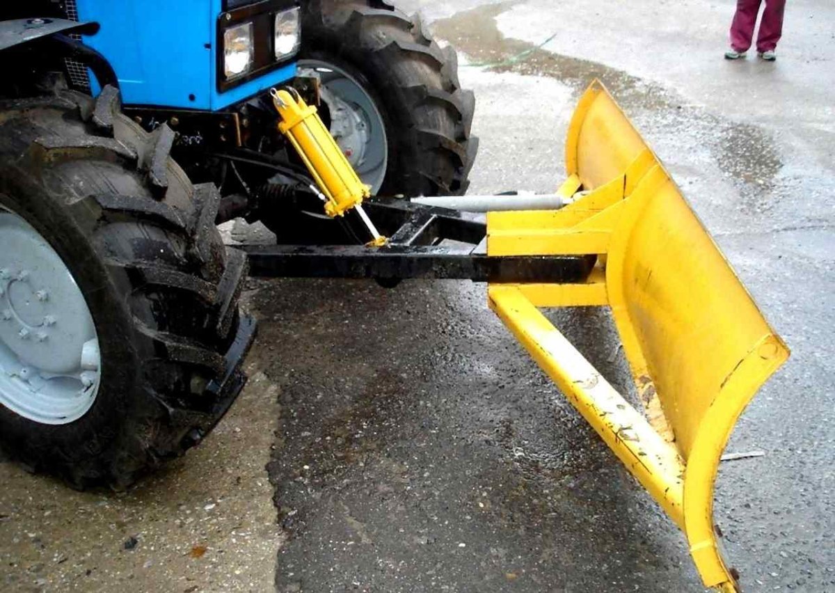 Отвал бульдозерный гидроповоротный ОГС-20