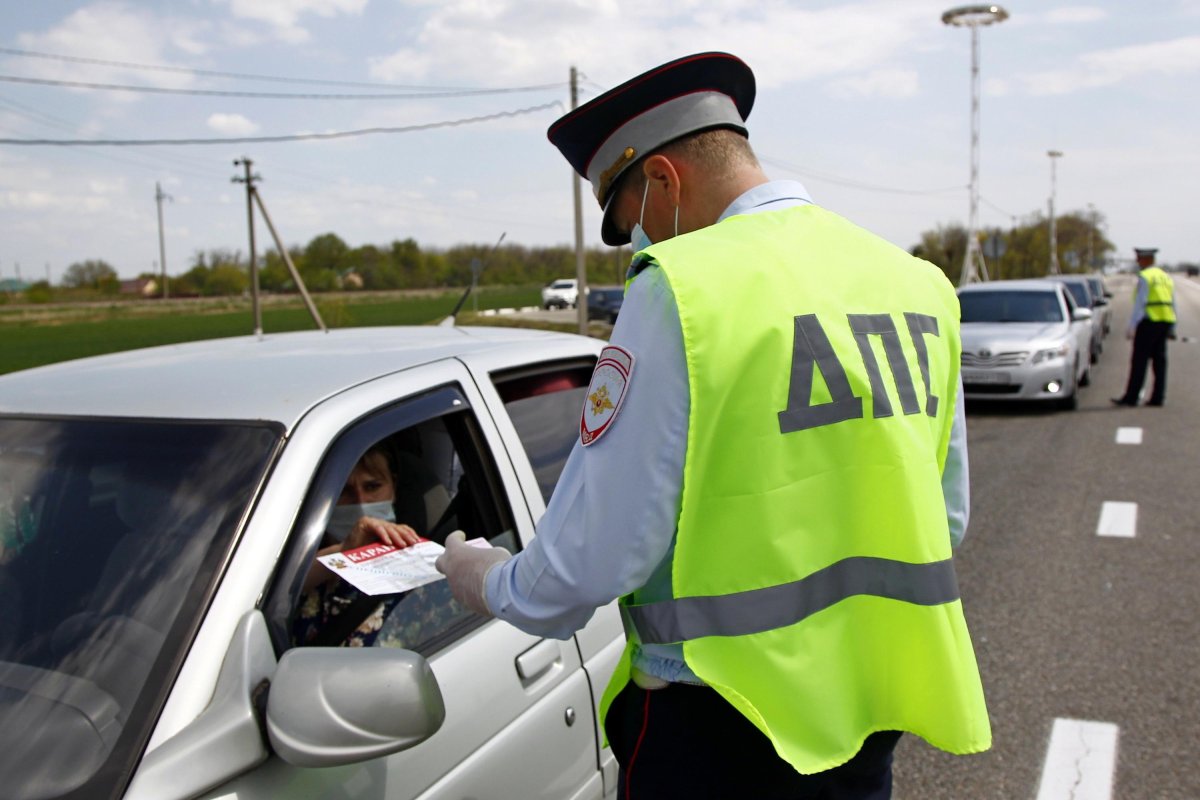 Машина гаишников