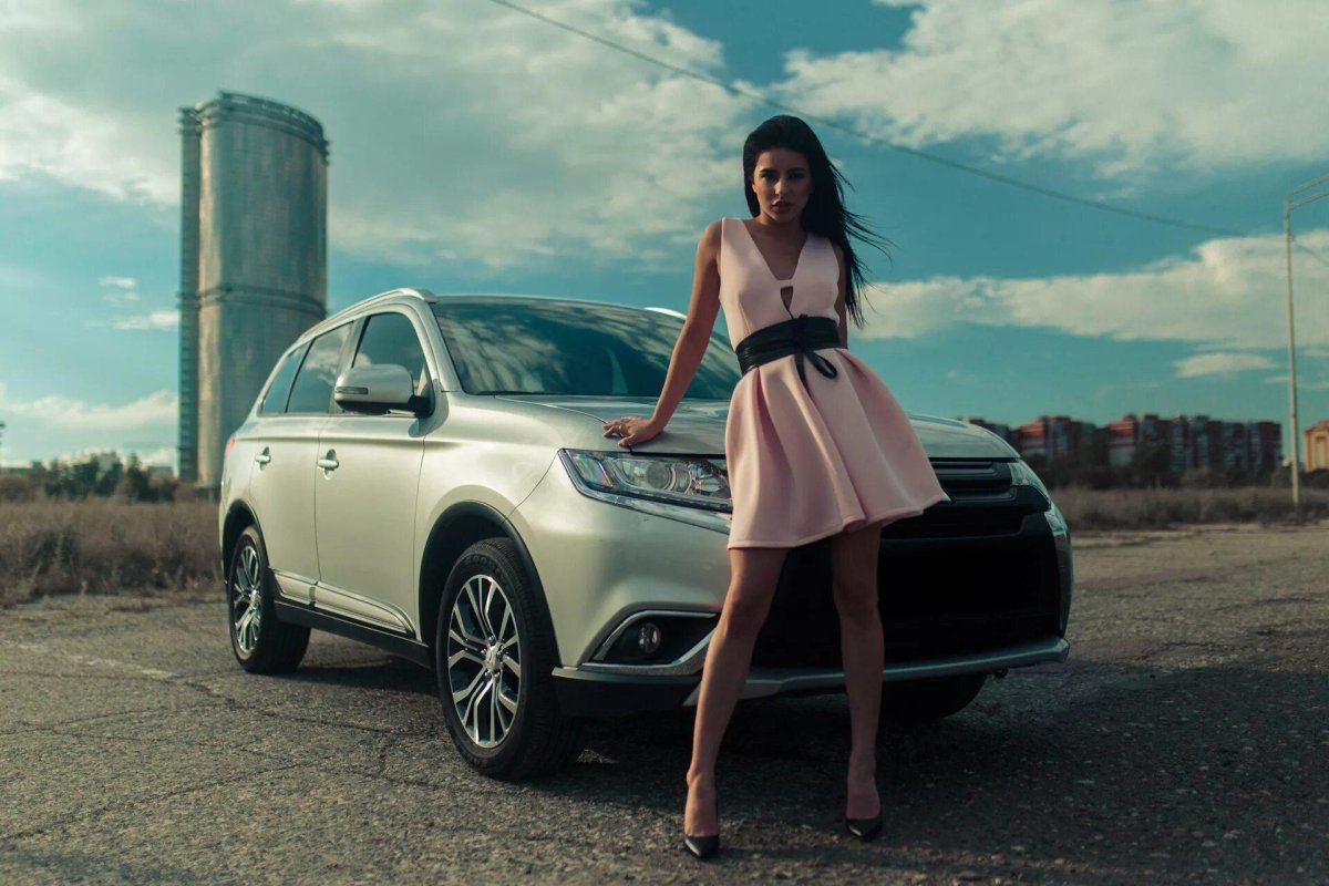 Аутлендер и девушка