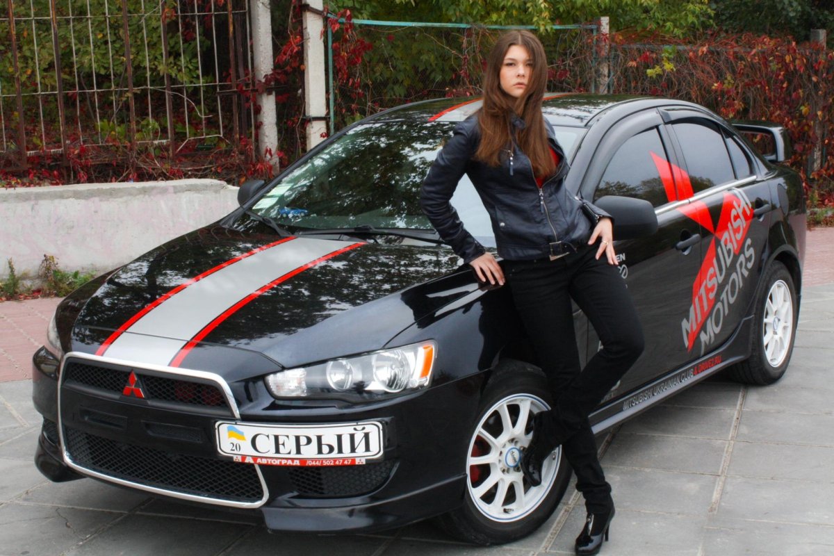 Mitsubishi Lancer 10 girl