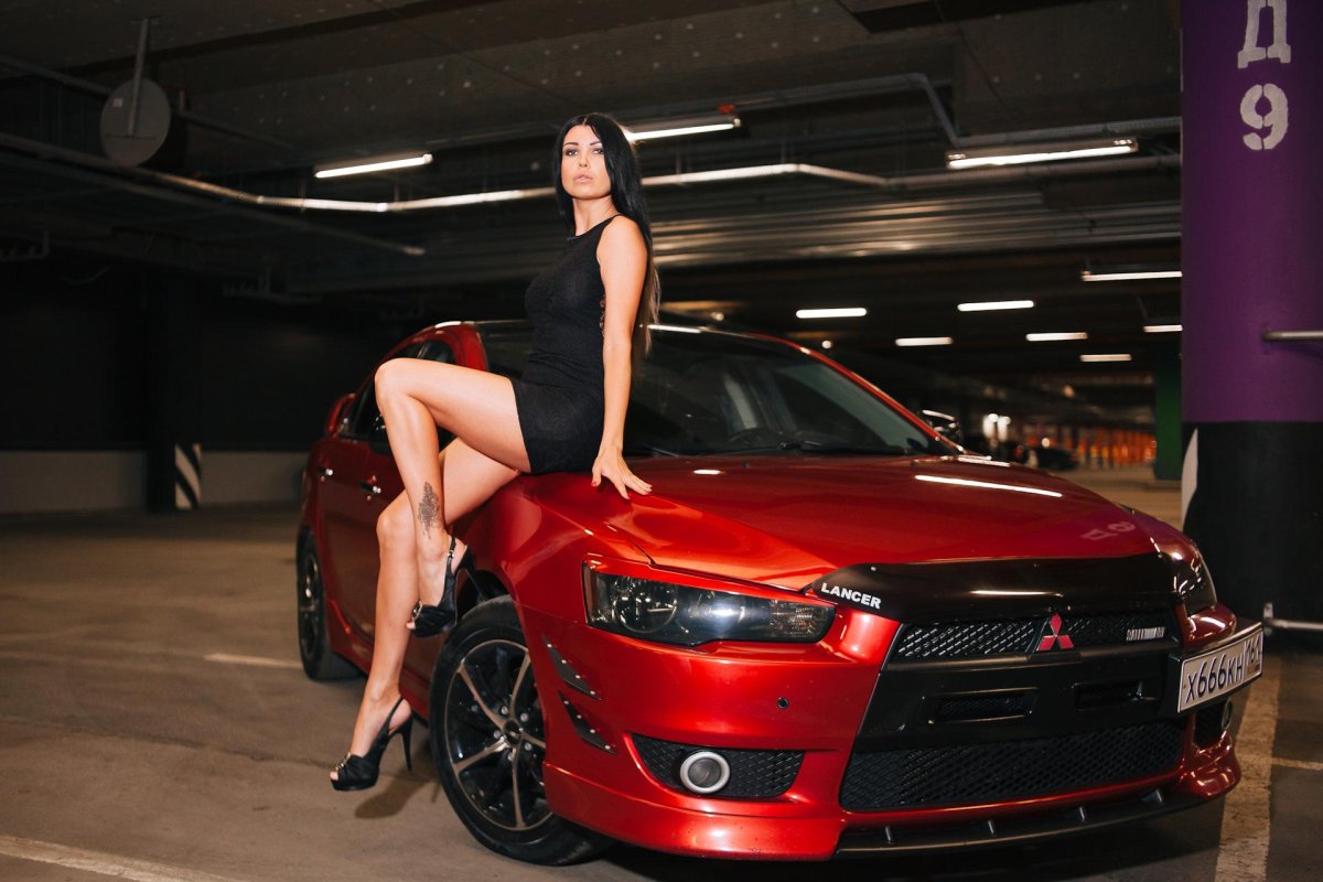 Mitsubishi Lancer 10 girl