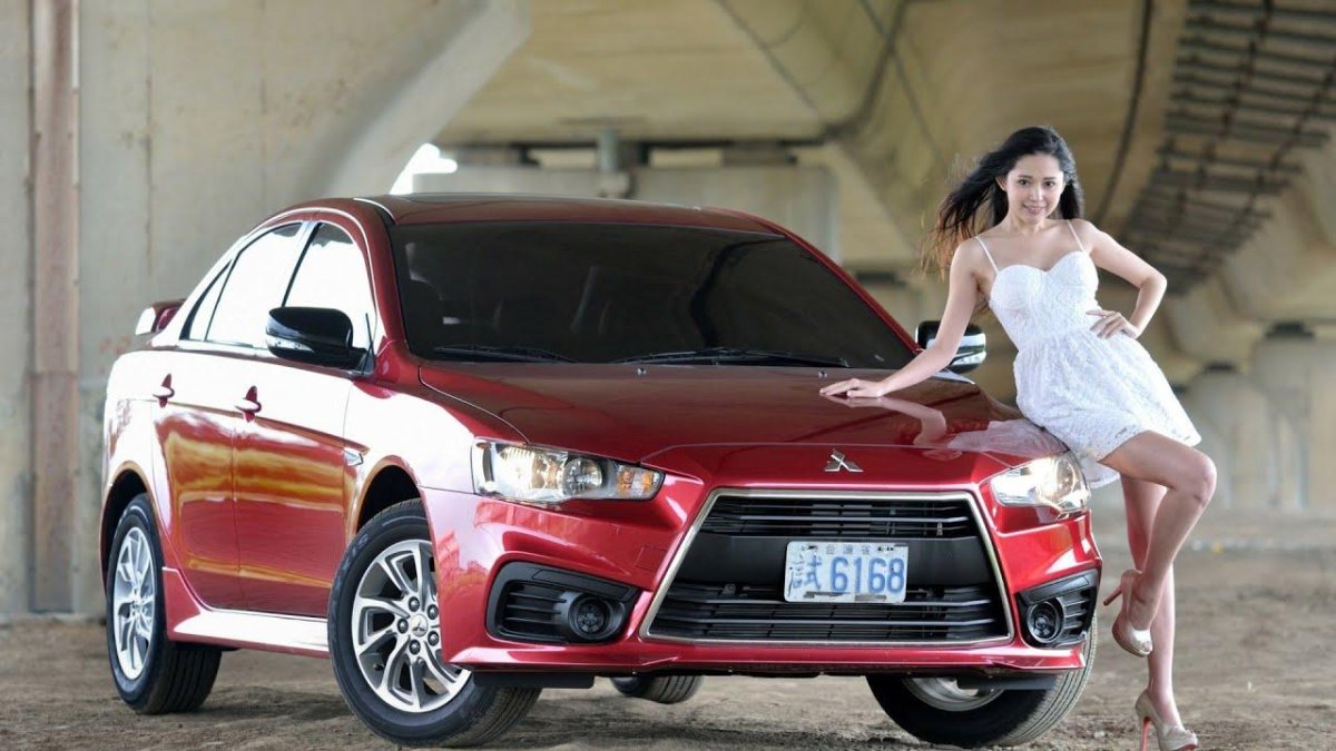 Митсубиси Лансер 10 и телка