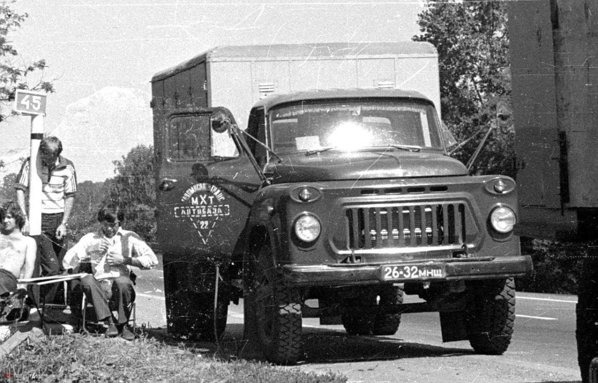 Хлебный фургон ГЗСА-3704 ГАЗ-52-01