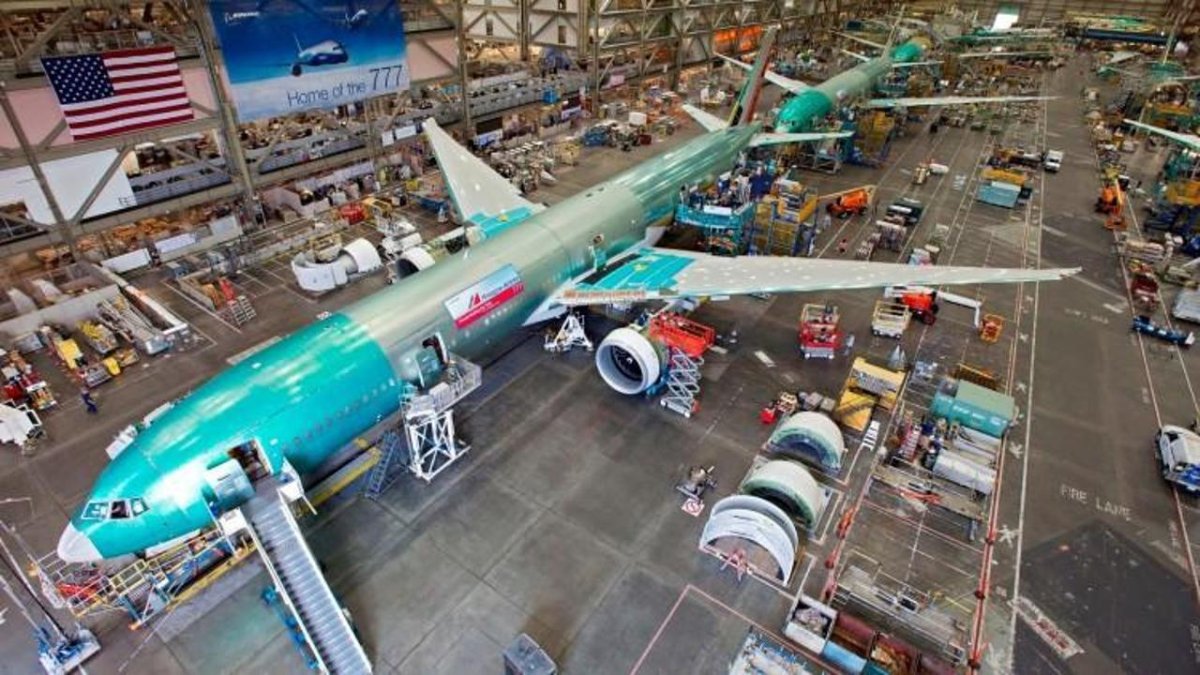 Завод Боинг 747