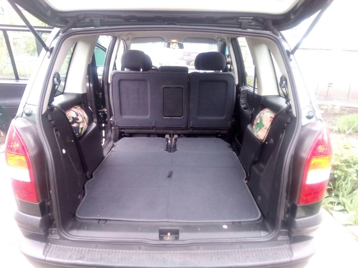 Опель Зафира 2003 багажник