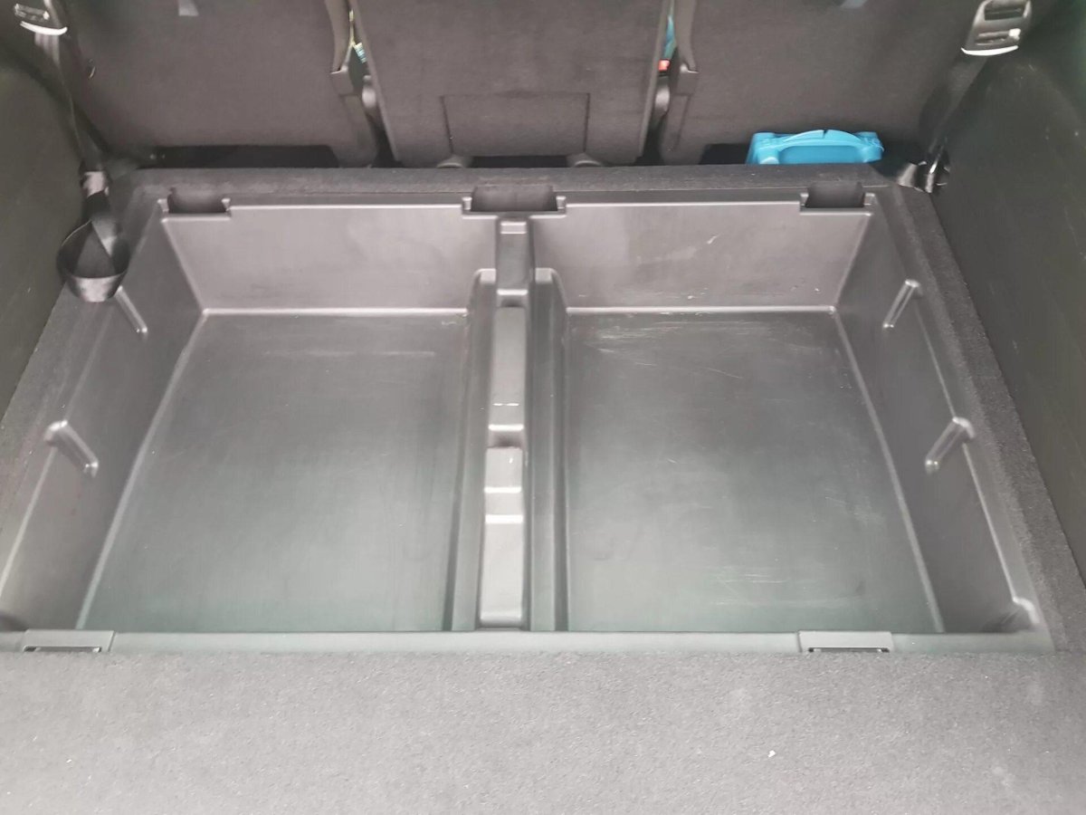 Opel Zafira багажник