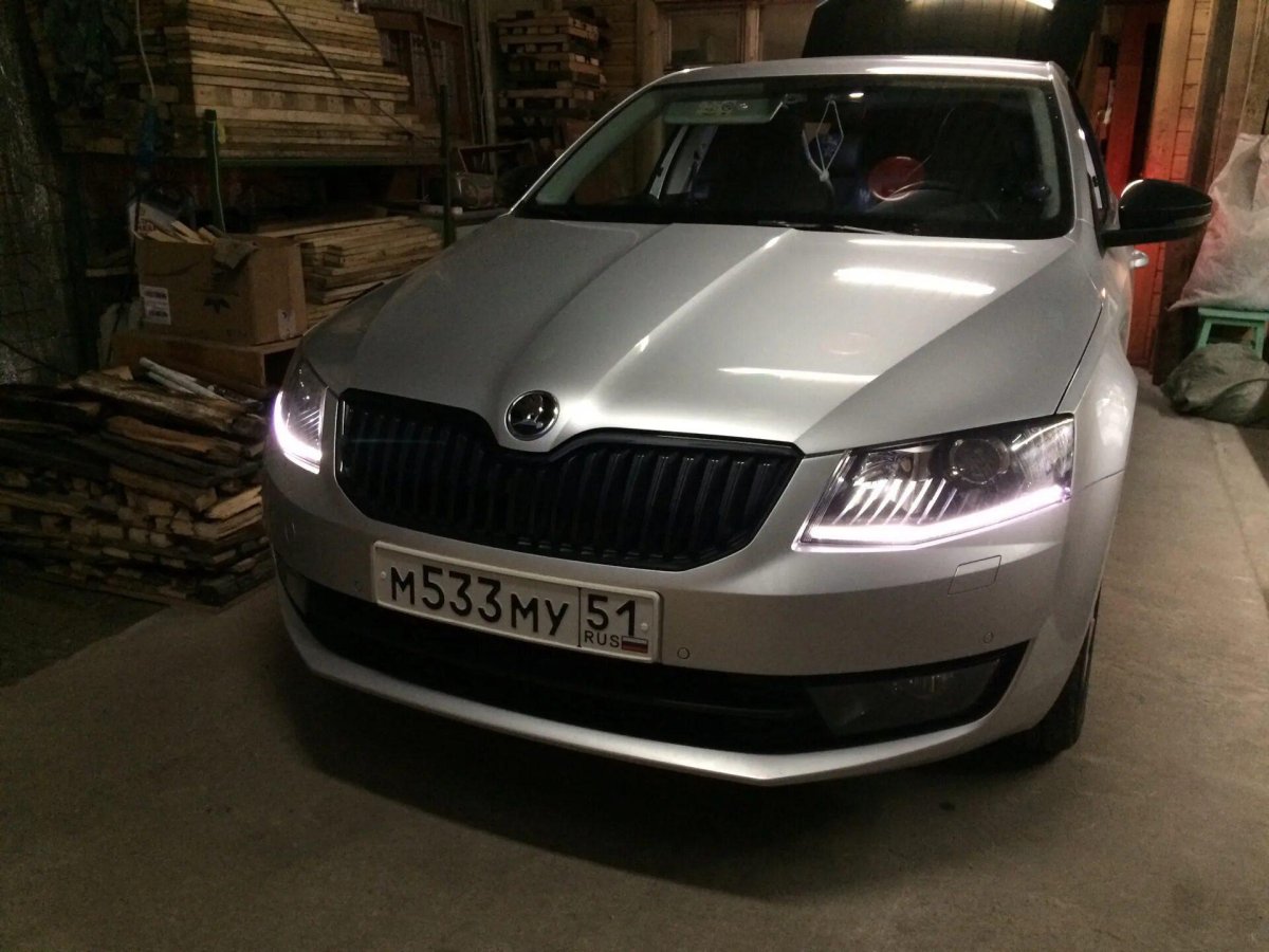 Габаритные лампы Октавия а7