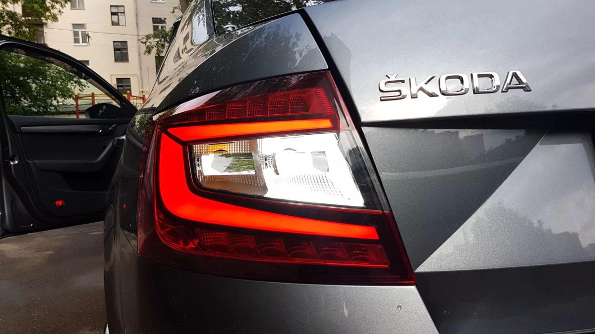 Skoda Octavia a7 задние фонари