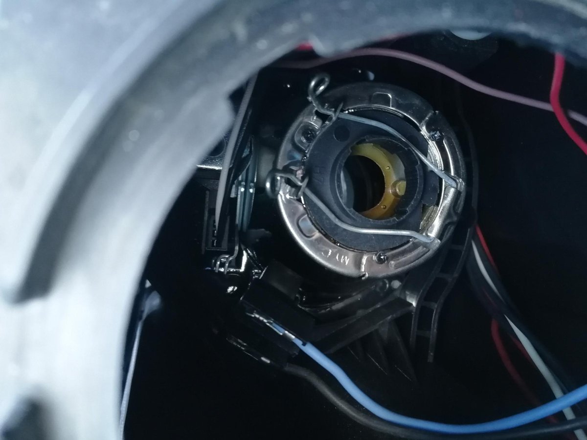 Лампа ближнего света Шкода Октавия а5 2012