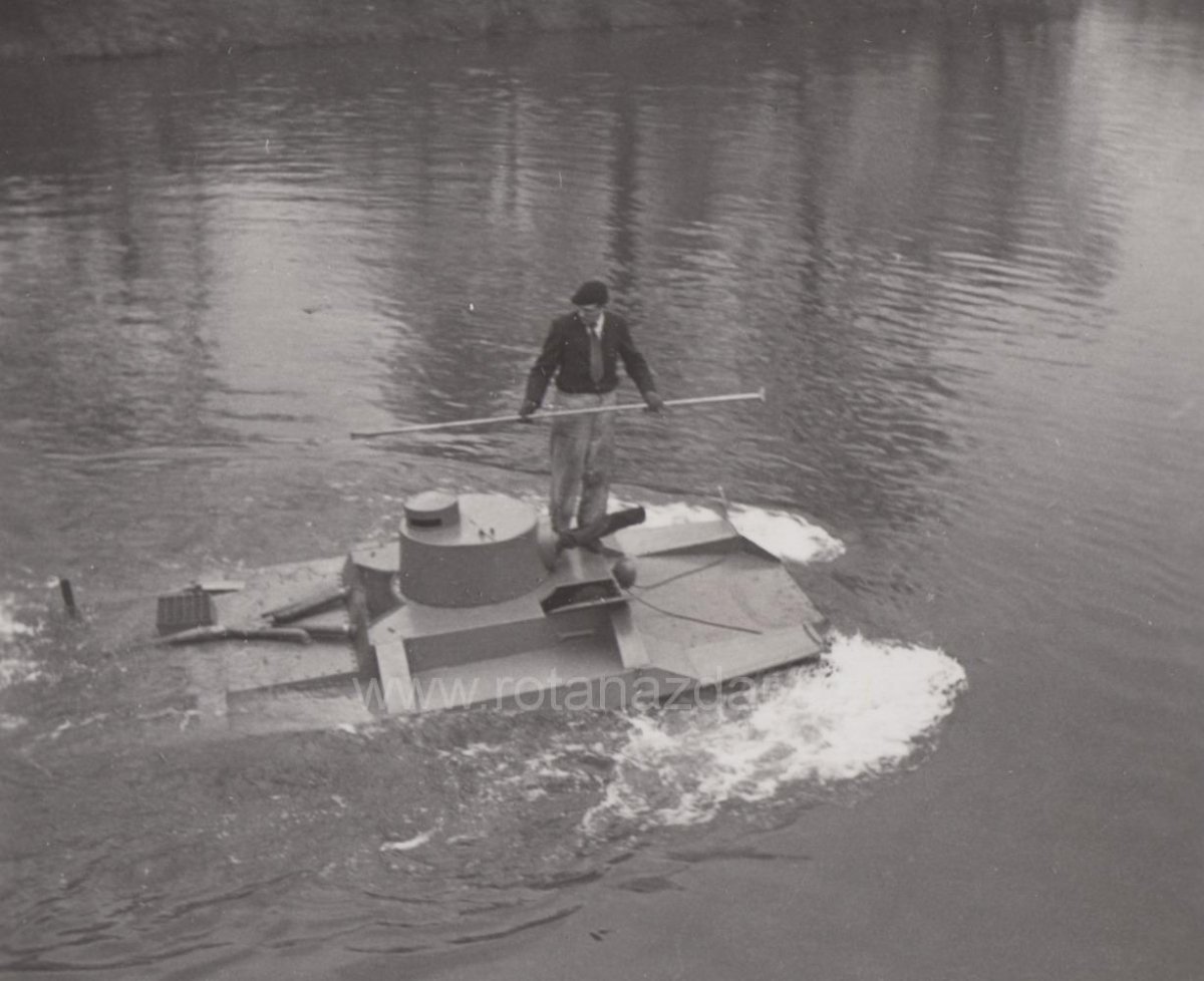 F-IV-H-экспериментальный плавающий танк