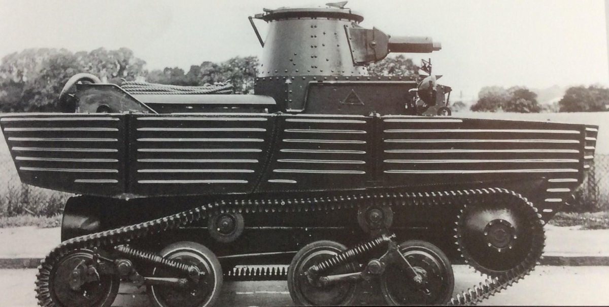 Light Amphibious Tank l1e3