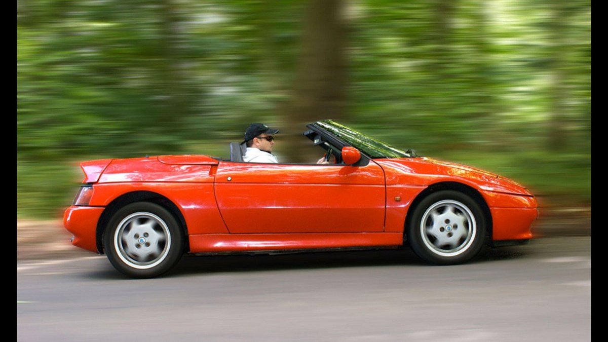 Лотус кабриолет