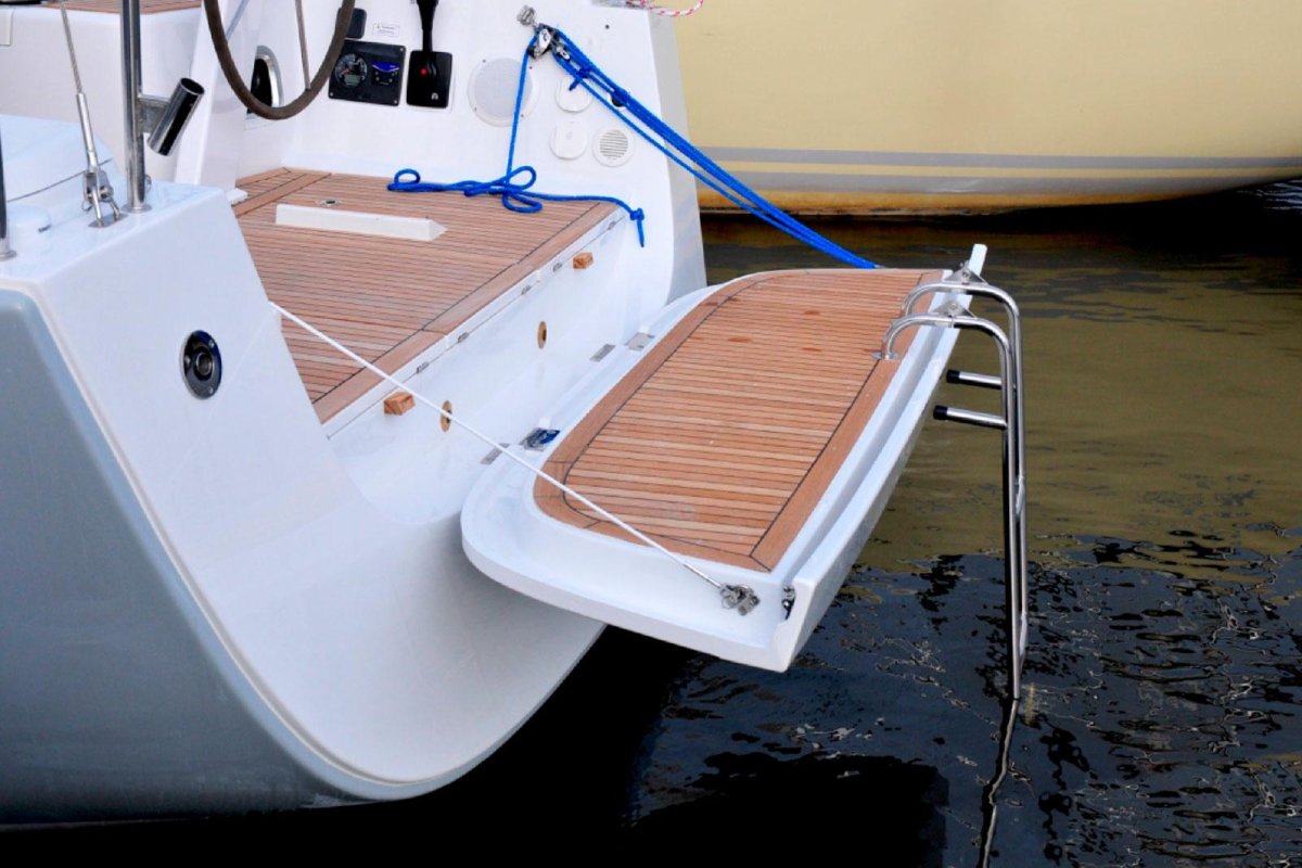 Платформа кормовая для катера