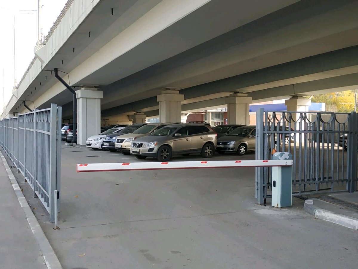 Парковка ГБУ Гормост