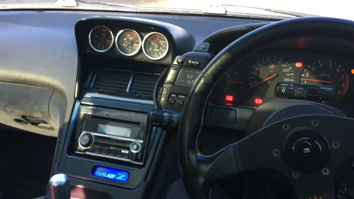 Nissan 300zx салон