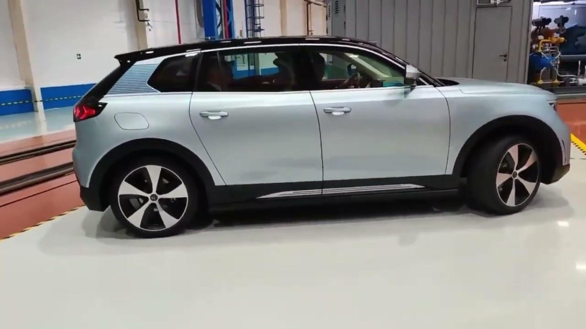 Электромобиль e-Neva Алмаз-Антей