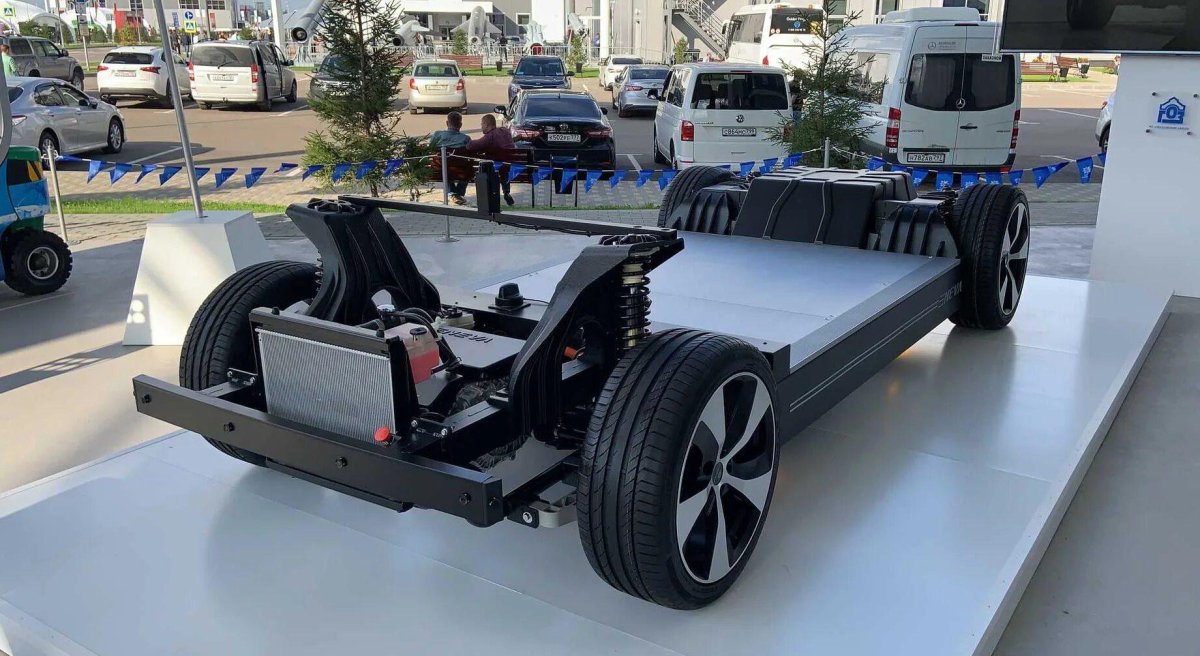 Электроавтомобиль Алмаз Антей