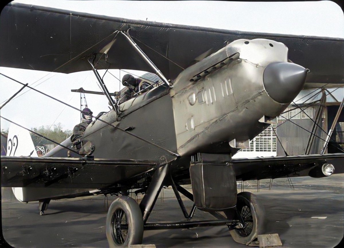 Разведчик биплан р-5