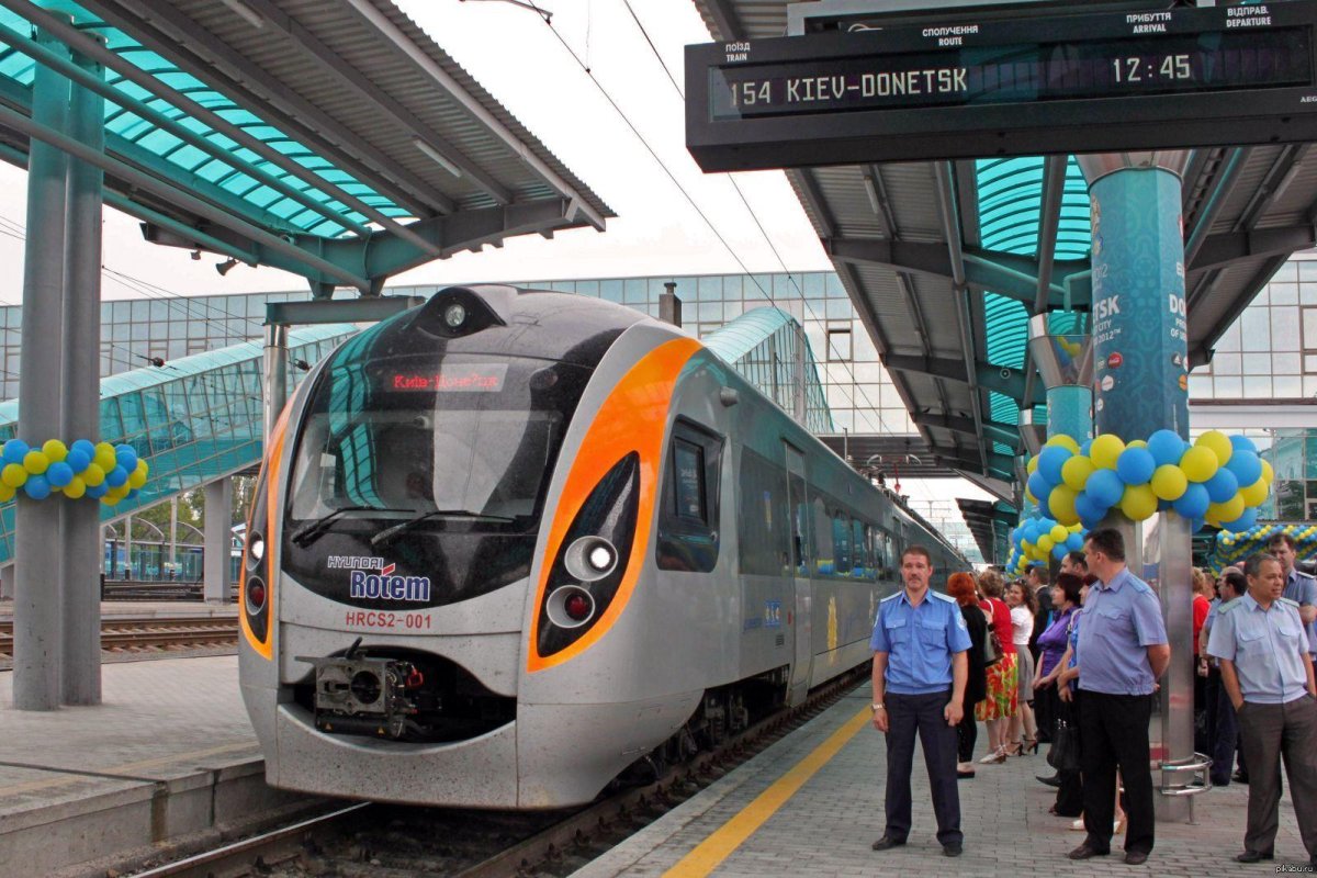 Интерсити поезд Украина