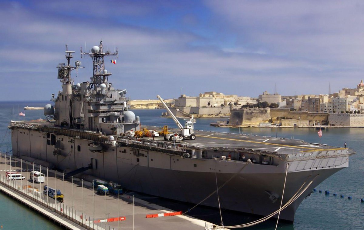 USS Nassau LHA-4