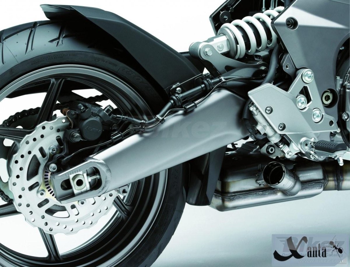 Мотоцикл Кавасаки с карданным приводом