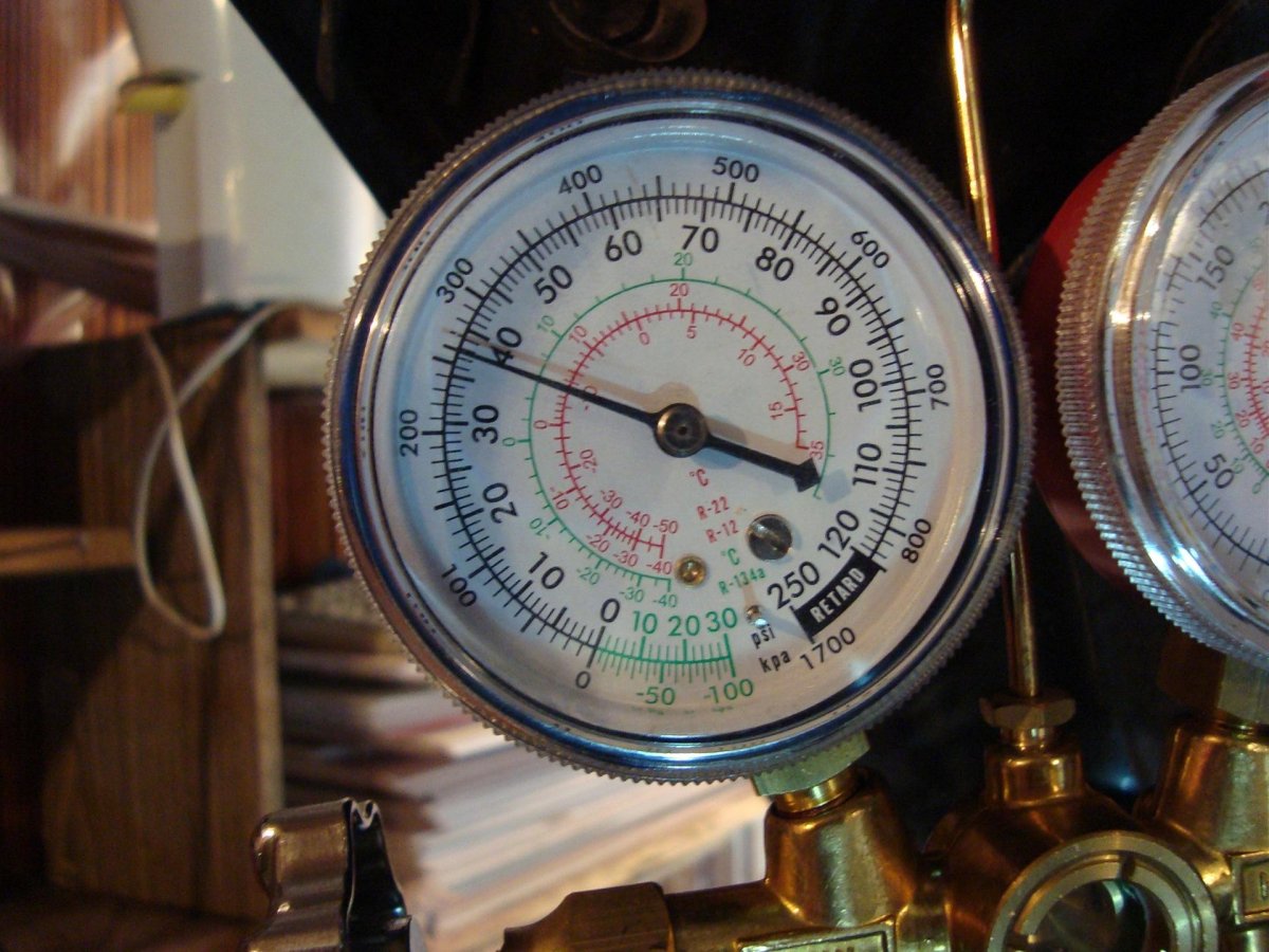 Манометр 410 фреон