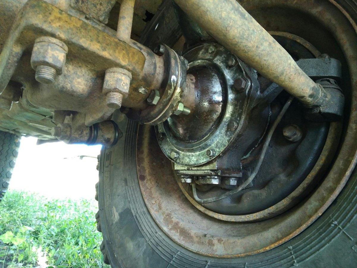 Смазка шкворней УАЗ 469