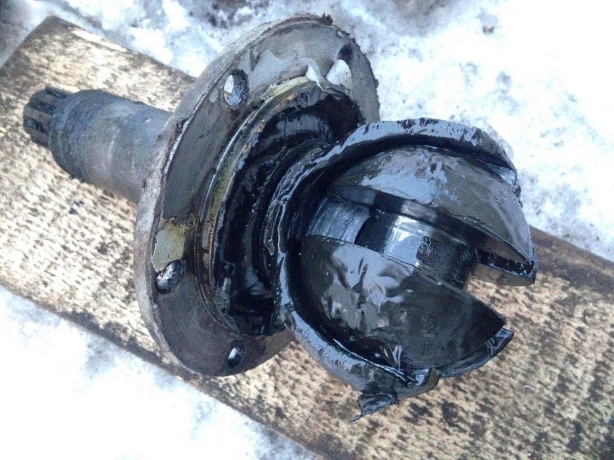 Поворотный кулак УАЗ 469 военный мост