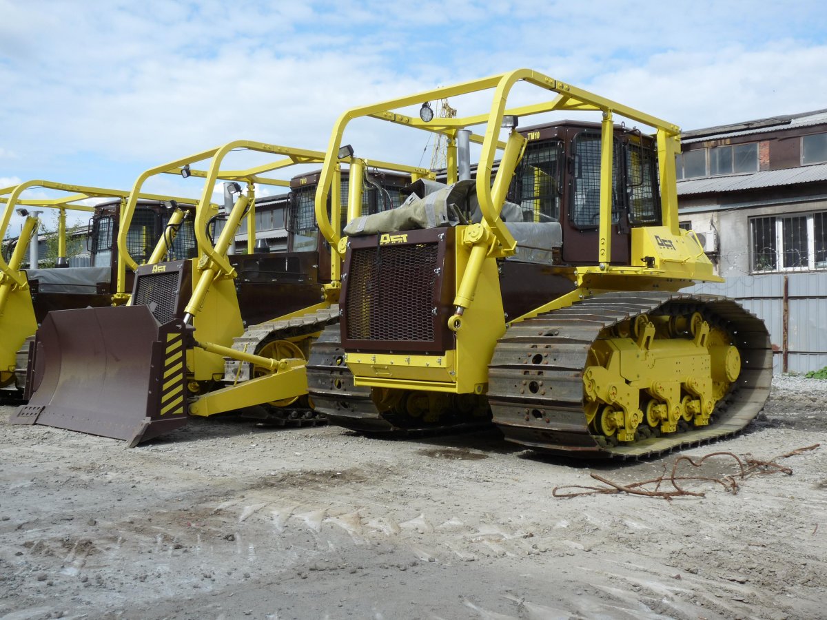 Бульдозер ДСТ-Урал d25