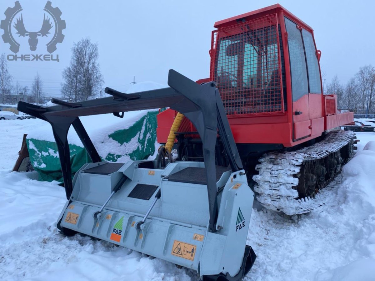 Трактор Онежец 320