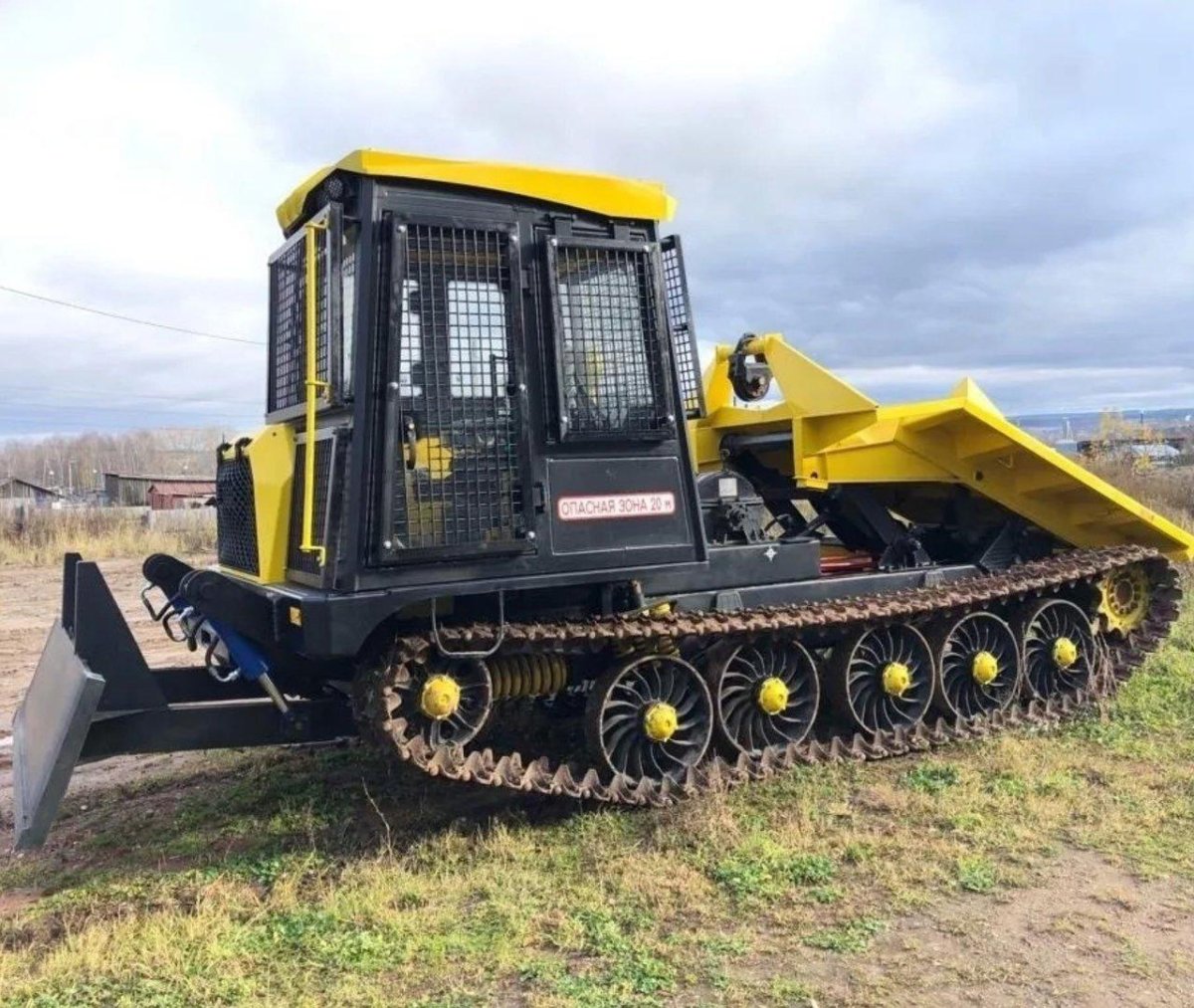 Трактор ТТ-4