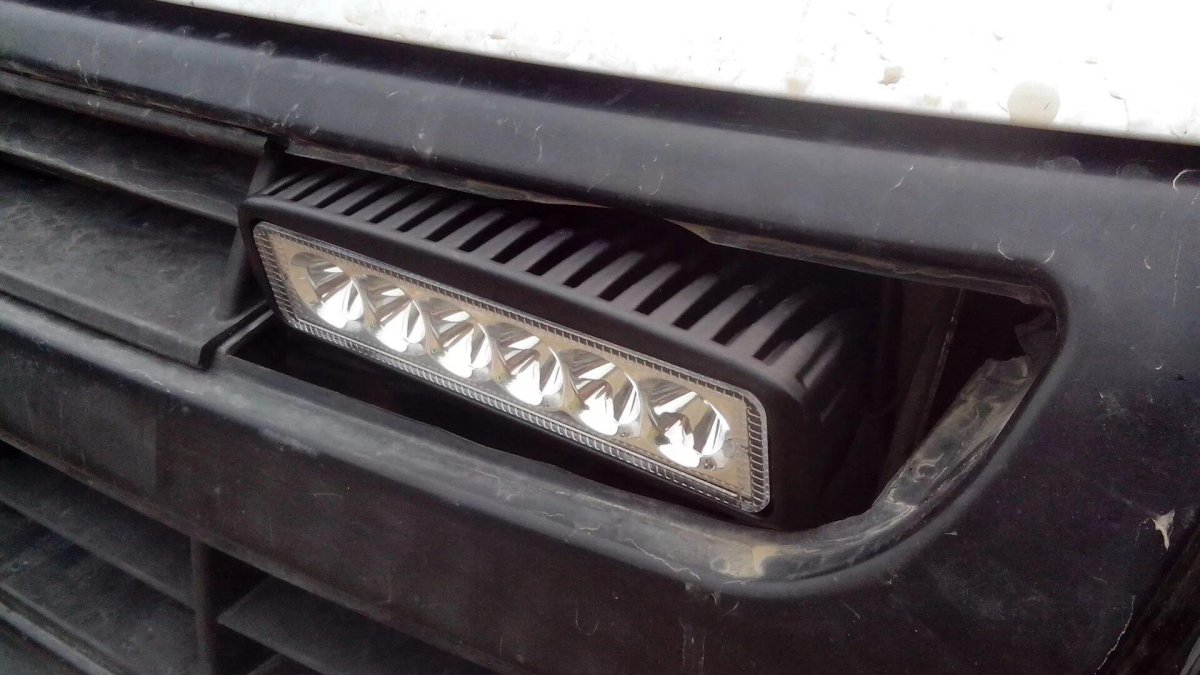 Светодиодные фары на УАЗ Патриот