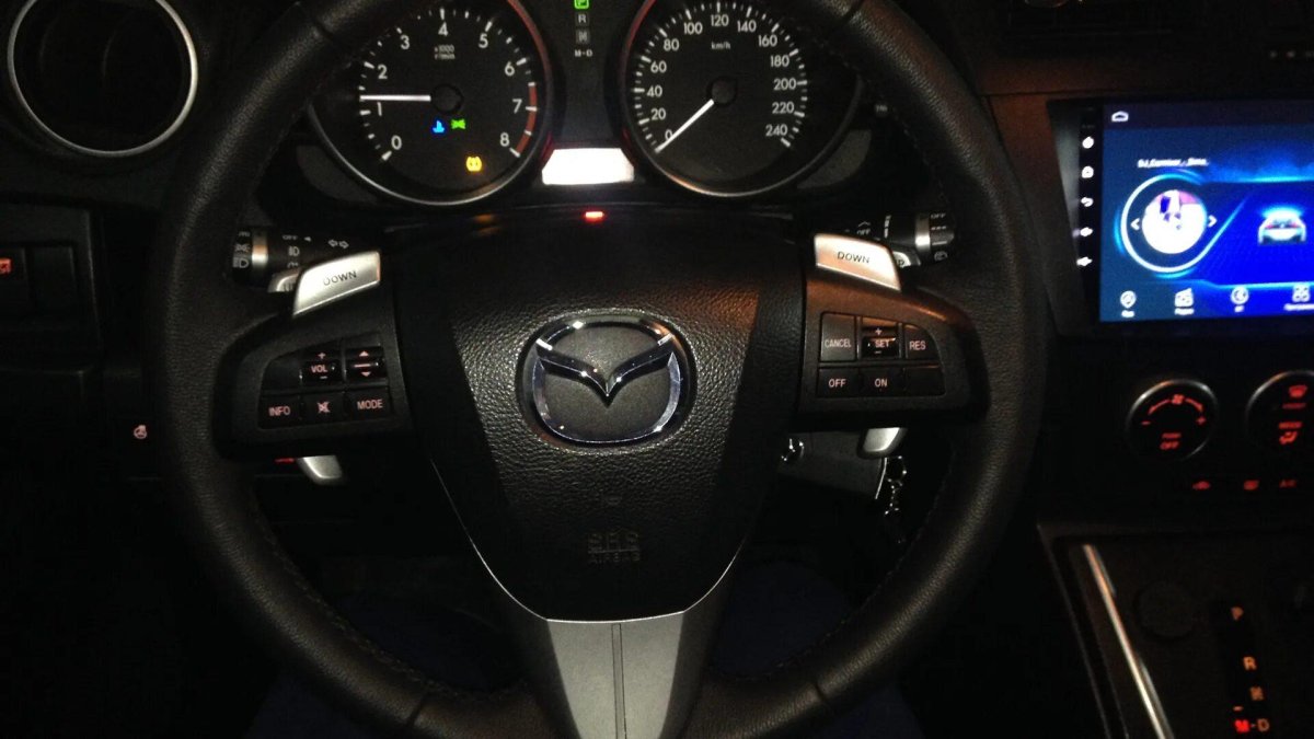 Подрулевые лепестки Мазда 6