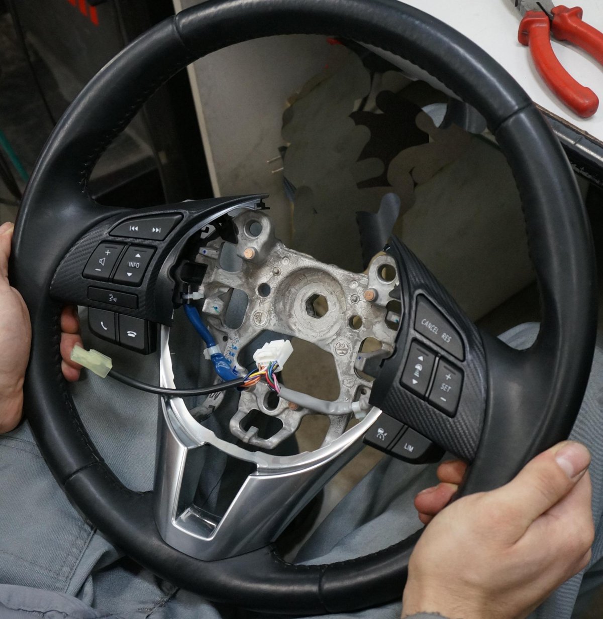 Круиз контроль Mazda