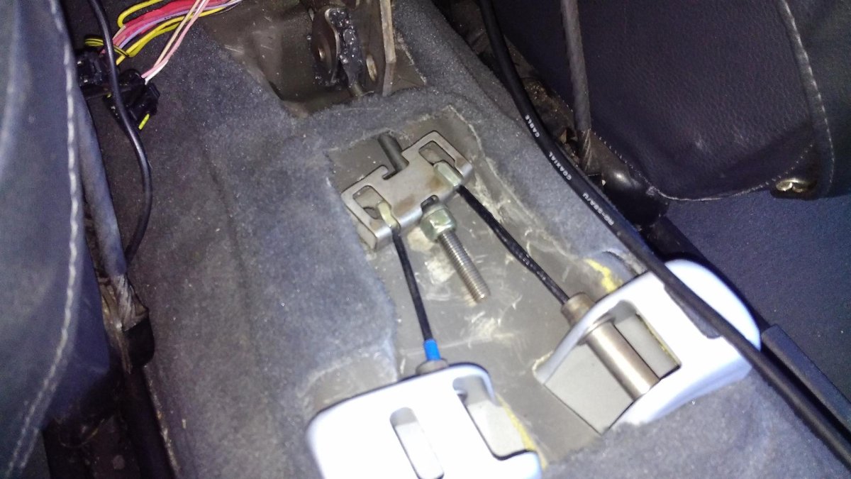 Renault Megane 2 ручник