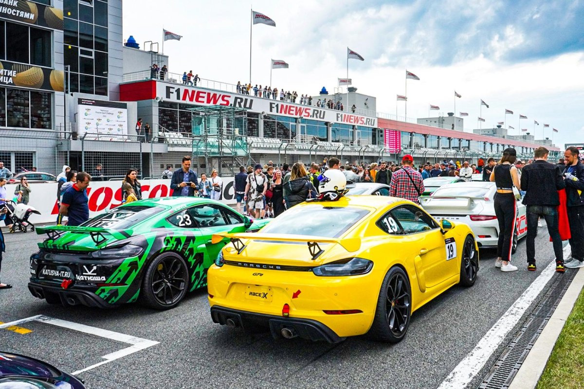Спорткары в Москве