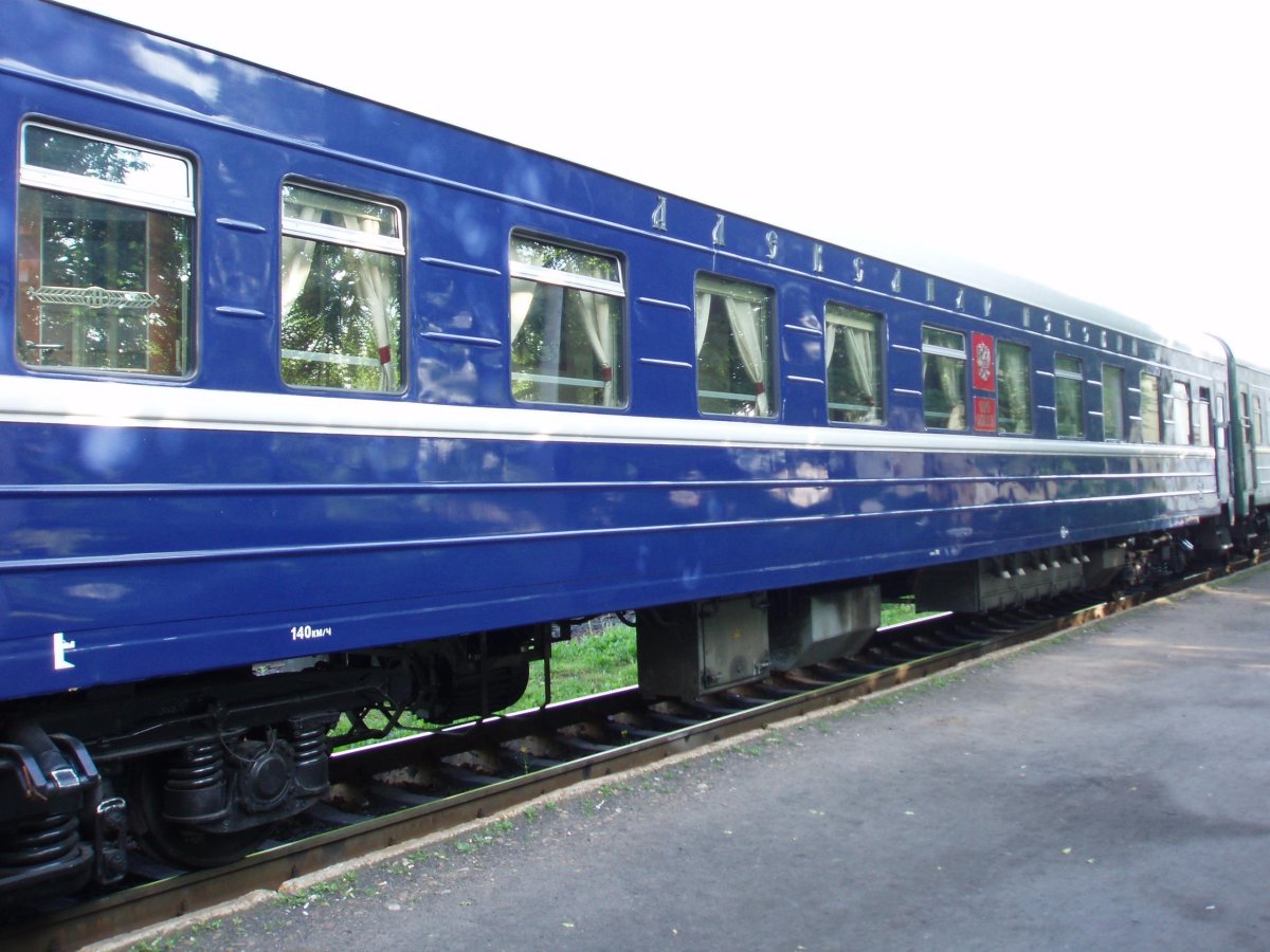 Фирменный поезд Александр Невский