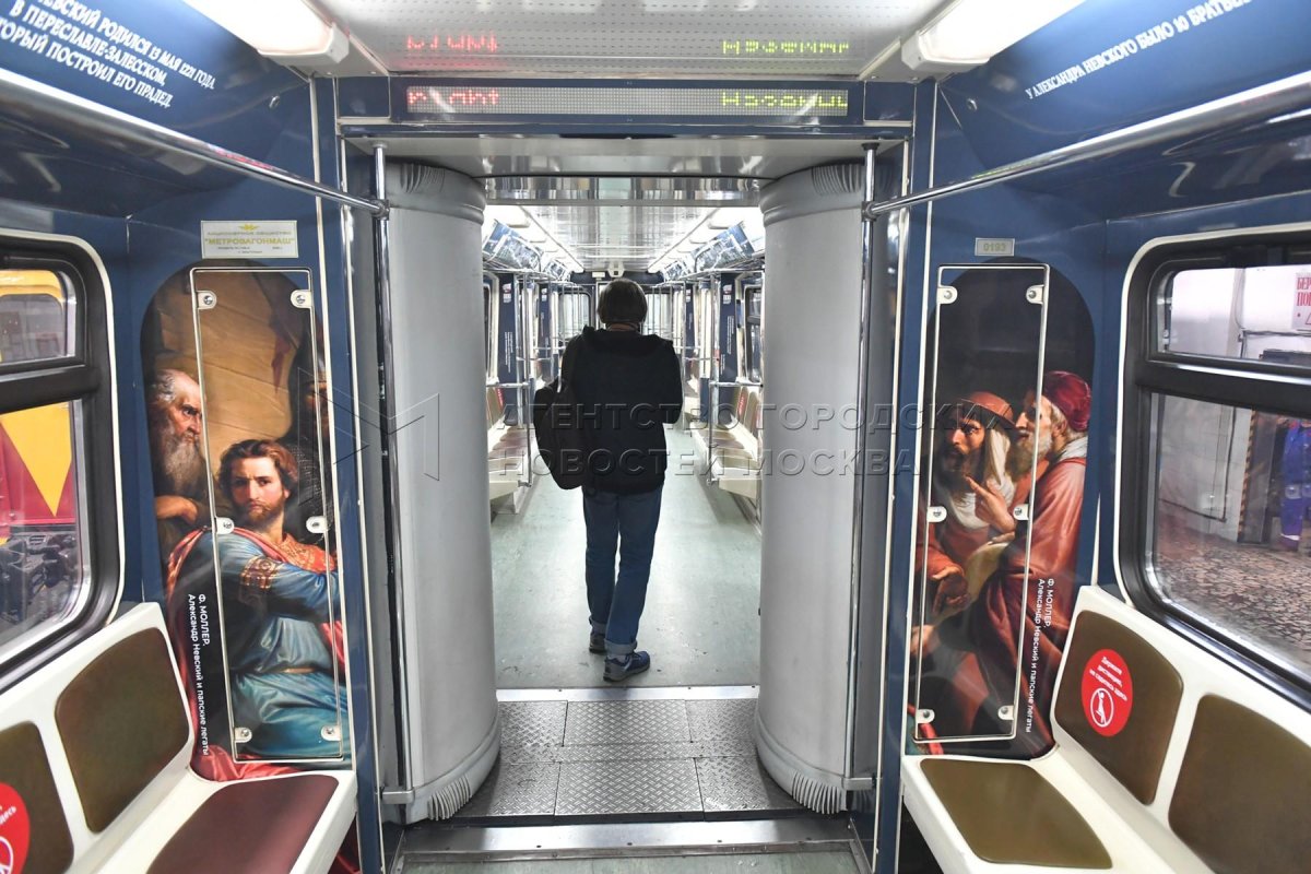 Тематический поезд в метро