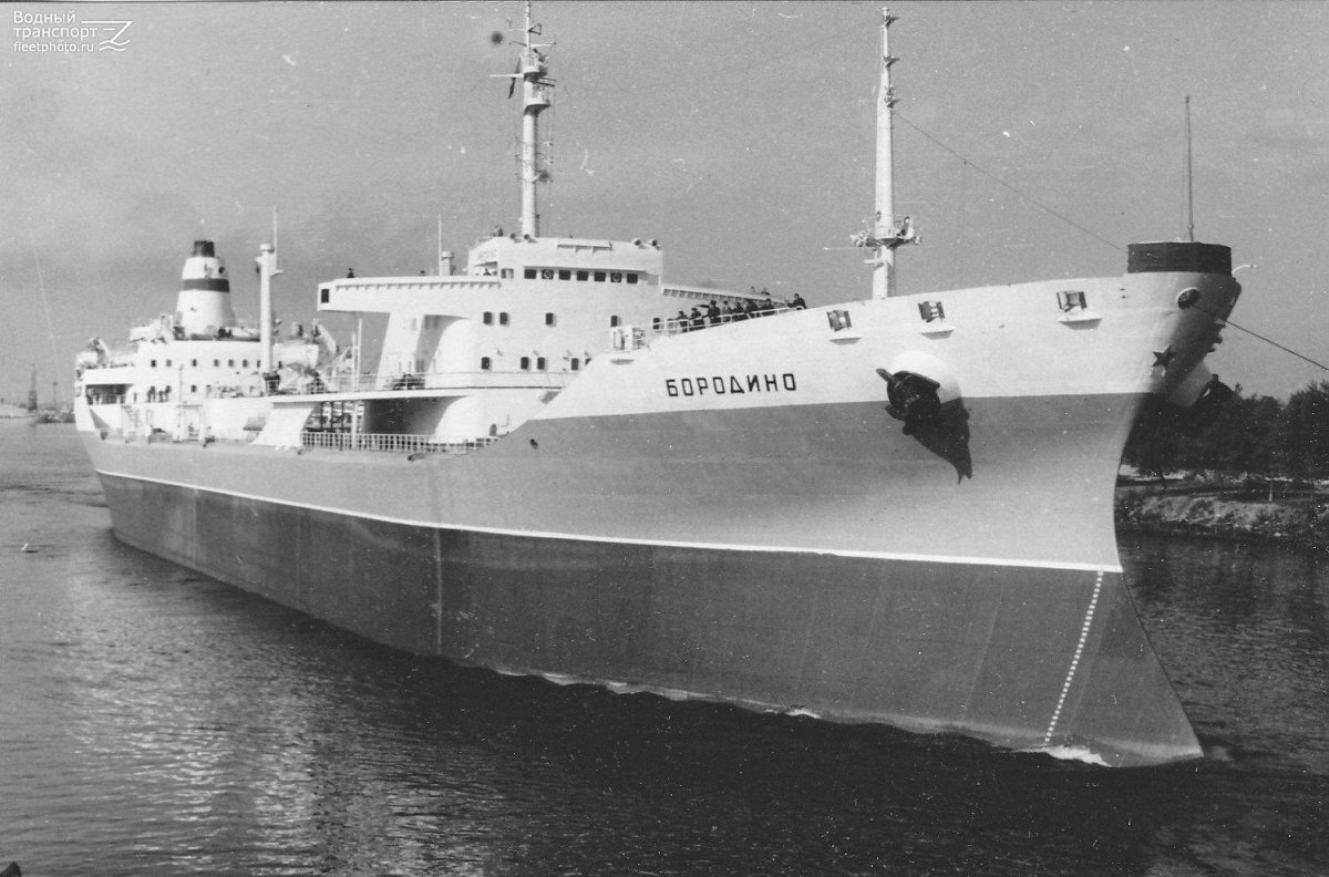 Танкер типа София проекта 1552