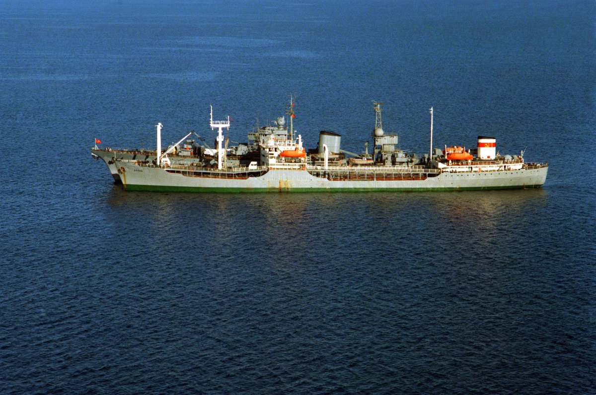 Танкер типа Казбек проект 563